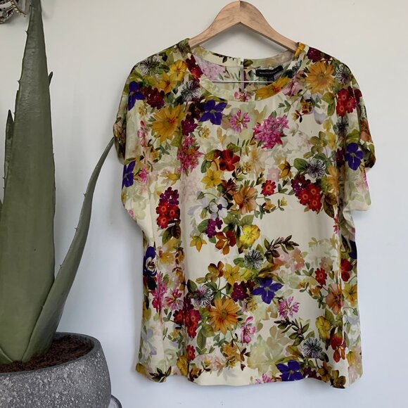 Banana Republic Machine Washable Stretch Silk Floral Crew - Picture 3 of 13